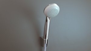 Słuchawka prysznicowa Hansgrohe Główka prysznicowa Hansgrohe Crometta 85 Variojet DN15 - chrom 28562000 2