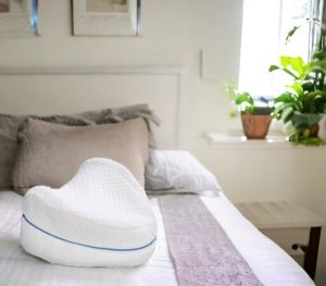 PrzydaSie Poduszka Ortopedyczna Klin Pod Nogi Między Kolana 5