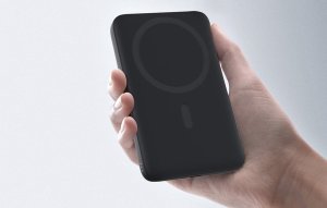 Aukey Powerbank magnetyczny PB-MS01, 6700mAh, 15W (czarny) 2