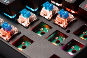 Klawiatura Defender Klawiatura przewodowa Defender MIRAX GK-352 MECHANICZNA podświetlana gaming RGB outemu blue 11