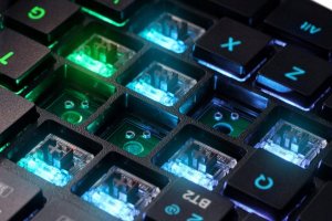 Klawiatura Defender Klawiatura bezprzewodowa Defender CLEIKOS GK-135 mechaniczna bluetooth + 2.4 GHz + kabel Gaming RGB outemu 14