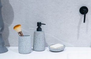 Dozownik do mydła AWD Interior Dozownik łazienkowy do mydła w płynie 400 ml szary kamionka 7