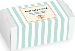 Cup&You Big Box Tea gift set - bogaty zestaw herbat sypanych. Świeca sojowa oraz kubki z zaparzaczem i pokrywką to idealna kompozycja prezentowa, która zaskoczy i sprawi radość osobie obdarowanej 5
