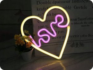 Forever Light Neon LED Love w sercu ścienny 25x2x27,5cm na USB 3