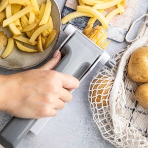 KingHoff MASZYNKA DO KROJENIA ZIEMNIAKÓW FRYTEK KINGHOFF KH-1872 3