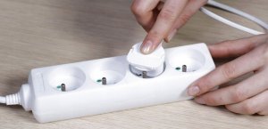 Plastrol Przedłużacz zwijany 10m 3x1mm2 16A z bezpiecznikiem termicznym 4