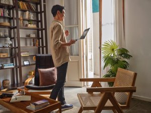 Laptop HP HP Pavilion 15-eh3333nw / 9R3C1EA / AMD Ryzen 5 / 16GB / SSD 1TB / AMD Radeon / FullHD / Win 11 / Srebrny 11