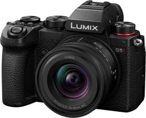 Aparat Panasonic Lumix S5D + S 18-40mm f/4.5-6.3 (DC-S5DNE-K) 1