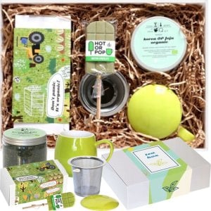 Cup&You Zestaw prezentowy na wyjątkową okazję ORGANIC TeaBox. Zestaw 20 herbat różnego rodzaju i smaku 20x 5g, herbata zielona Kore op jeju organic 150g, kubek z zaparzaczem i czekoladowy lizak matcha 1