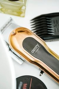 Maszynka do włosów Camry CR 2844 - Strzyżarka do włosów z wyświetlaczem LED 12