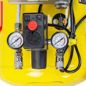 Sprężarka Forcekraft Sprężarka tłokowa z bezpośrednim napędem (1.5kW,  zbiornik 24l, 8bar, 180l/m, 230V) 4