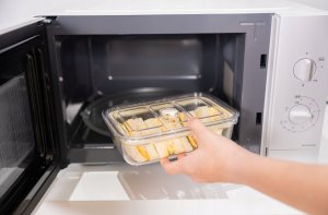 Prepara POJEMNIK KUCHENNY NA ŻYWNOŚĆ PRÓŻNIA SZCZELNY WYDAJNY ŚWIEŻOŚĆ 1,5L PREPARA 7