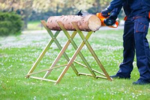 Drewutnia Garden King Mocny stojak składany do cięcia drewna metalowy koziołek kobyłka 3