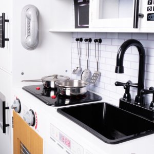 Promis ML PROMIS KUCHNIA DZIECIĘCA DREWNIANA Z AKCESORIAMI K 3