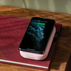 Lexon Lexon Powersound Inductive Powerbank 5000 mAh with Bluetooth Speaker Pink LA128P 6