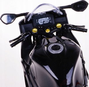 Daffi Model RMZ Hobby 1:12 SuzukiGSX black H-137 81376 6