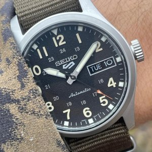 Zegarek Seiko ZEGAREK MĘSKI SEIKO SRPJ85K1+ BOX 3