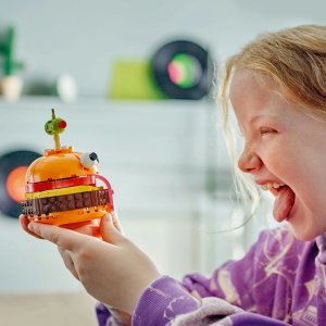 LEGO Fortnite Durrr Burgerownia (77070) 2