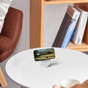 Ładowarka Belkin Ładowarka indukcyjna składana MagsSafe Qi2 15W biała z zasilaczem 20W 12