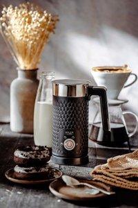 Spieniacz do mleka Adler Czarno-stalowy (AD 4494 black) 10