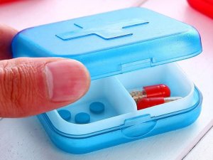 Verk Pojemnik pudełko kasetka na leki suplementy tabletki podróżny 4 przegródki Pojemnik pudełko kasetka na leki suplementy tabletki podróżny 4 przegródki 5