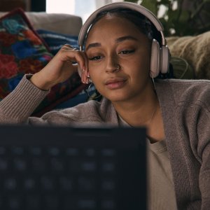 Laptop HP Laptop 2w1 HP Envy x360 15-fh0023dx / 7H1T1UA / Ryzen 7 / 16GB / SSD 1TB / AMD Radeon / FullHD / Dotyk / Win 11 / Czarny 9