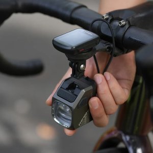 MAGICSHINE Lampka przednia MAGICSHINE EVO 1700 SD, 1700 lumenów, Komnpatybilna z Shimano Di2, Czarna, Z Uchwytem (NEW 2025) 13