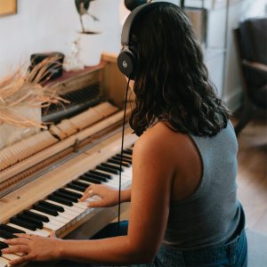 Słuchawki ADAM Audio H200 - Słuchawki zamknięte 4