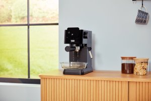 Espresso coffee machine BEKO CEP5302B 10
