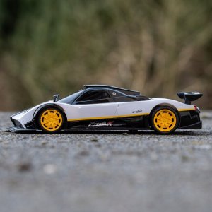Auto na radio Pagani Zonda R 1:24 38010 RASTAR 13