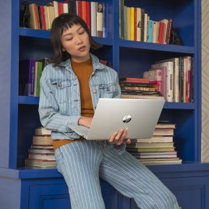 Biały Laptop Dotykowy HP Pavilion 15 Ryzen 7 32GB SSD 1TB Radeon FHD Win 11 794P5AV 7