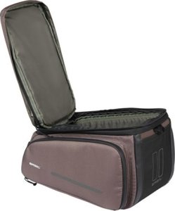 Basil Torba na bagażnik MOV TRUNK BAG, MIK z adapterem do mocowania, 10-26L, Wodoodporna, Brown (NEW 2025) 4