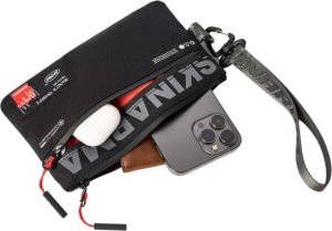 Skinarma Torebka na telefon Fardel        oliwkowy/olive 8