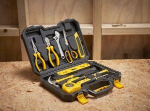 ZESTAW NARZĘDZI RĘCZNYCH W WALIZCE 28CZ. (1 SZT) 2