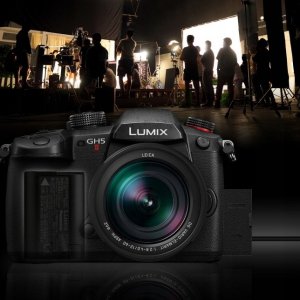 Panasonic Lumix GH5M2 + FS12060 Zestaw do lustrzanki 20,33 MP Live MOS 5184 x 3888 px Czarny 3