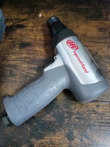 Pneumatic hammer INGERSOLL RAND 123MAXHK with chisel set 4