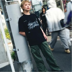 Skinarma T-Shirt Bolt M czarny/black 3