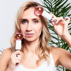 Kryształowe kule do masażu i chłodzenia skóry twarzy 4