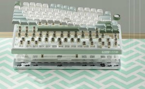 Klawiatura Royal Kludge RK R75 RGB Sky Cyan bezprzewodowa klawiatura | 75%, Hot-swap, Sidabrinis switches, US 10