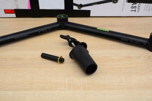 Shure SH-BROADCAST1 - Biurkowy uchwyt/statyw mikrofonowy 10