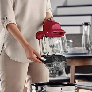 ZESTAW AEG LX7-2-CR-A odkurzacz bezworkowy zestaw dysz 750 W 1,4 l NOWY 4