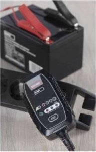 Car battery charger 6/12V 0.8A 1.2-30Ah 16