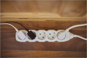 Listwa zasilająca Emos 5 gniazd 5 m biała (P0525R) 2