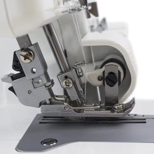 Maszyna do szycia Juki Overlocker MO-644DN/CE8 4