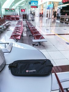 Dyskretna saszetka turystyczna na biodro z ochroną RFID (granatowy) Uniwersalny 2