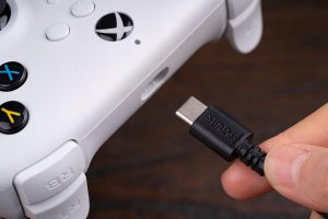 8BitDo Ultimate Wired Controller for Xbox Hall Effect 19