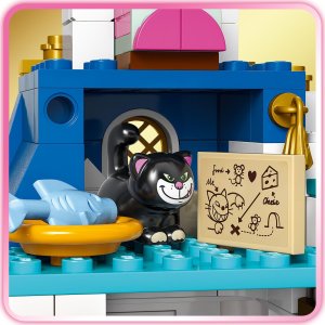 Disney Zamek Kopciuszka i kareta (43275) 6