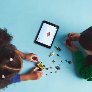 City Zestaw wyścigówek: pizza kontra wóz strażacki (60458) 3