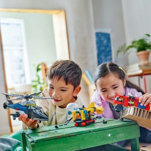 City Zestaw z helikopterem, wozem strażackim i łodzią podwodną (60462) 4