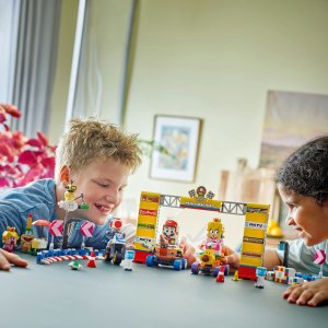 Super Mario Mario Kart™ – Zestaw Baby Peach i Grand Prix (72036) 4